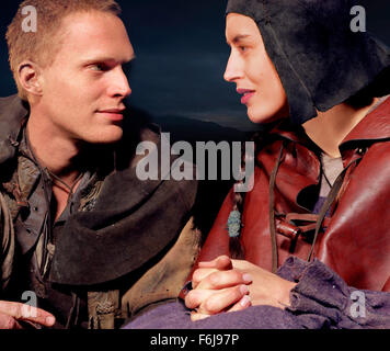 Mar 30, 2003 ; Hollywood, CA, USA ; Image du directeur Paul McGuigan's "The Reckoning" avec Paul Bettany comme Nicholas et GINA MCKEE comme Sarah. Banque D'Images