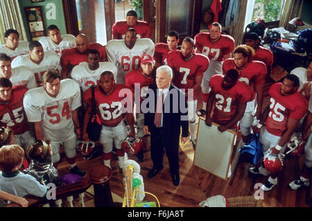 Apr 11, 2003 ; Hollywood, CA, USA ; droit de la famille de Shawn Levy Directeur film 'La douzaine à meilleur marché' avec Steve Martin en tant que Tom Baker. Banque D'Images