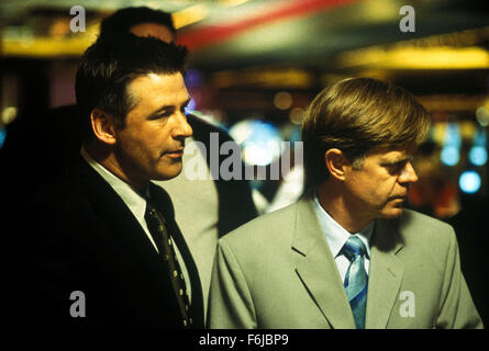 Oct 05, 2003 ; Hollywood, CA, USA ; (L-r) Alec Baldwin et William H. Macy Shelly Kaplow que star et Bernie Lootz dans le théâtre Romantique/Comédie 'La glacière' réalisé par Wayne Kramer. Banque D'Images