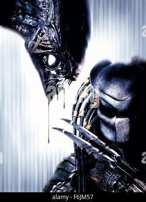 DATE DE SORTIE : Août 13, 2004. Titre du film : AVP : Alien vs. Predator. STUDIO : 20th Century Fox. Résumé : Au cours d'une expédition archéologique sur l'Île Bouvet¨ya en Antarctique, une équipe d'archéologues et d'autres scientifiques se trouvent pris dans une bataille entre les deux légendes. Bientôt, l'équipe se rendent compte qu'une seule espèce peut gagner. Sur la photo : . Banque D'Images