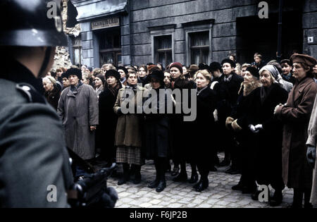 DATE DE SORTIE : Août 20, 2004. Titre du film : Rosenstrasse. STUDIO : Studio Canal. Résumé : Après la mort de son père, Hannah devient préoccupé par le comportement étrange de sa mère. Comme sa mère, l'enfance en difficulté est révélé, Hannah se rend compte à quel point elle savait jamais. Sur la photo : . Banque D'Images