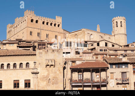 Sur le village médiéval de Valderrobres à Teruel, Espagne Banque D'Images