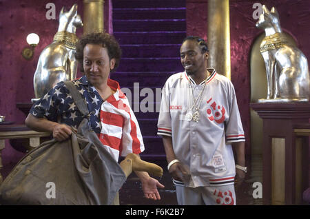 Jul 14, 2005, Amsterdam, Pays-Bas ; acteur Rob Schneider stars comme Deuce Bigalow et Eddie Griffin comme T.J. Hicks dans la comédie, 'Deuce Bigalow : Gigalo européenne', réalisé par Mike Bigelow. Qui sortira le 12 août 2005. Crédit obligatoire : Photo par Columbia Pictures. (Ac) Copyright 2005 par courtoisie de Columbia Pictures Banque D'Images