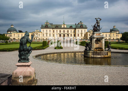 Vue de la façade de Drottningholm Slott (château), Stockholm, Suède Banque D'Images