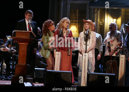 21 avr, 2006 ; Hollywood, CA, USA ; Image de Robert Altman, "une comédie de La Prairie Home Companion' avec Lily Tomlin comme Rhonda Johnson, Garrison Keillor comme lui-même, Meryl Streep comme Yolanda Johnson, et LINDSAY LOHAN comme Lola Johnson. Date de sortie : 9 juin 2006. Crédit obligatoire : Photo par Melinda Sue Gordon. (C) Copyright 2006 par la courtoisie d'Odeon Films Banque D'Images