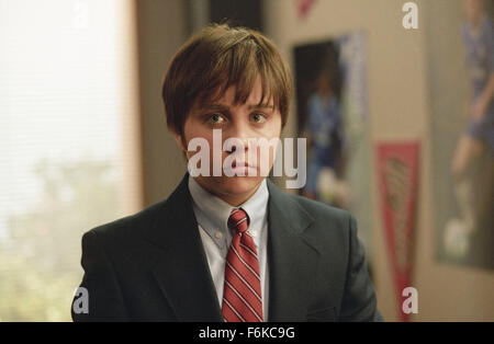 DATE DE SORTIE : Mars 17, 2006. Titre du film : Elle est l'homme. STUDIO : DreamWorks. Résumé : Quand son frère décide d'abandonner pour quelques semaines à Londres, Viola se dirige vers son pensionnat d'élite, se déguise en lui, et passe à l'automne pour l'un de ses coéquipiers de soccer. Sur la photo : Amanda Bynes comme Viola. Banque D'Images