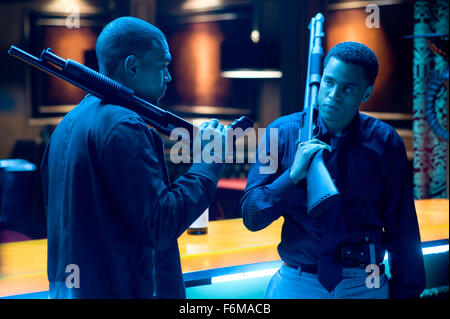 DATE DE SORTIE : Février 26, 2010. Titre du film : preneurs. STUDIO : Screen Gems. Résumé : Un groupe de voleurs de banque trouver leurs 0 millions de interrompue par un détective à la coque. Photo : Chris Brown (à gauche) et MICHAEL EALY Banque D'Images