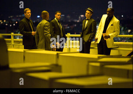 DATE DE SORTIE : Février 26, 2010. Titre du film : preneurs. STUDIO : Screen Gems. Résumé : Un groupe de voleurs de banque trouver leurs 0 millions de interrompue par un détective à la coque. Sur la photo : (de gauche à droite) PAUL WALKER, T.I., MICHAEL EALY, Hayden Christensen et IDRIS ELBA. Banque D'Images