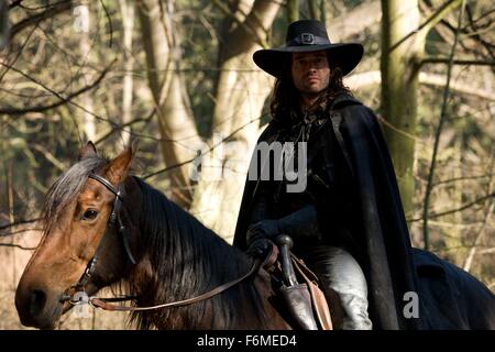 DATE DE SORTIE : 23 décembre 2009. Titre du film : Solomon Kane. STUDIO : Davis-Films. PLOT : un mercenaire qui doit son âme au diable lui-même en luttant contre le mal rachète. Sur la photo : Jacques Villeret que Solomon Kane. Banque D'Images