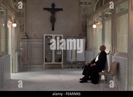 DATE DE SORTIE : Janvier 28, 2011 TITRE DE LA VIDÉO : le Rite STUDIO : New Line Cinema Réalisateur : Mikael Hafstrom PLOT : un prêtre américain se rend en Italie pour étudier dans une école d'exorcisme SUR LA PHOTO : Anthony Hopkins comme père Lucas (crédit Image : c New Line Cinema/photos) Banque D'Images