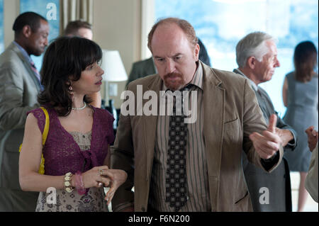 DATE DE SORTIE : Juillet 26, 2013 Title : Blue Jasmine STUDIO : Sony Pictures Classics Réalisateur : Woody Allen : une parcelle de terrain sur la photo : non divulgué SALLY HAWKINS et LOUIS CK (Crédit : c Sony Pictures Classics/photos) Banque D'Images