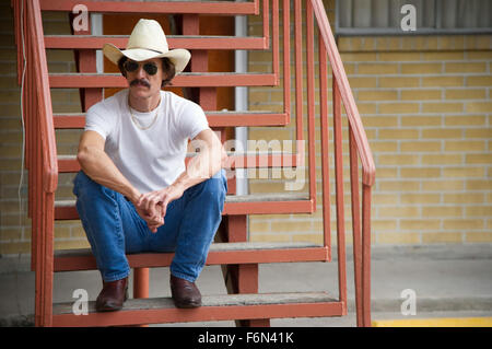 22 janvier 2014 - Hollywood, États-Unis - DALLAS BUYERS CLUB (2013)..MATTHEW MCCONAUGHEY..JEAN-MARC VALLÉE (DIR). (Crédit Image : c face à face/photos) Banque D'Images