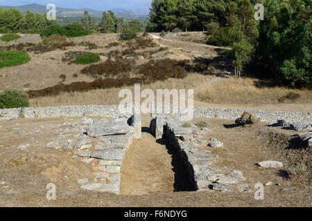 Tombe de Géants, archéologique tombe, Aiodda, Sardaigne, Italie Banque D'Images