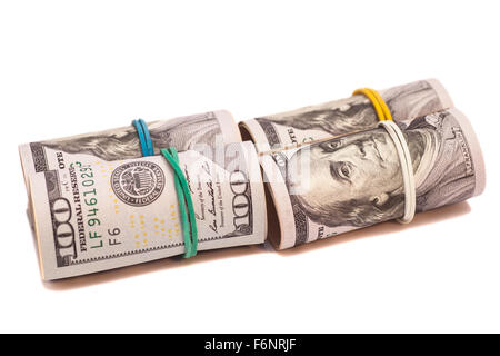 Billets Dollar roll isolé sur fond blanc Banque D'Images