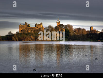 Le Palais de Linlithgow Loch et l'Ecosse Banque D'Images