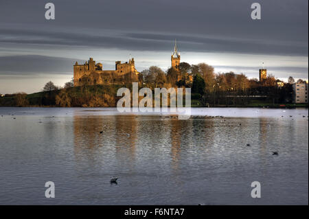 Le Palais de Linlithgow Loch et l'Ecosse Banque D'Images