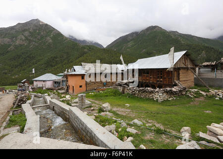 SPITI VALLEY - Chitkul dernier village habité village près de la frontière de l'Indochine l'Himachal Pradesh , Inde Banque D'Images