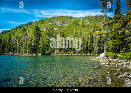 Château Lake est un lac glaciaire situé dans le nord de la Californie le long de la bordure est de la Klamath Mountains, dans le comté de Siskiyou Banque D'Images