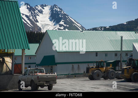 Les bâtiments de la mine d'or d'Eskay Creek, C.-B. Banque D'Images