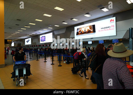 Aire d'enregistrement à l'aéroport international Jorge Chavez, Callao, Lima, Pérou Banque D'Images