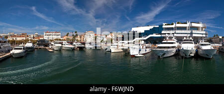 Le vieux Port de Cannes, le vieux port, Cannes, Cote d'Azur, Provence, France Banque D'Images