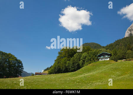 Ferme à Hintersee, près de Ramsau, région de Berchtesgaden, le parc national de Berchtesgaden, Allemagne Banque D'Images