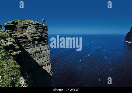 Grimpeur haut de vieil homme de Hoy, Hoy, îles Orcades, Ecosse, Grande-Bretagne Banque D'Images