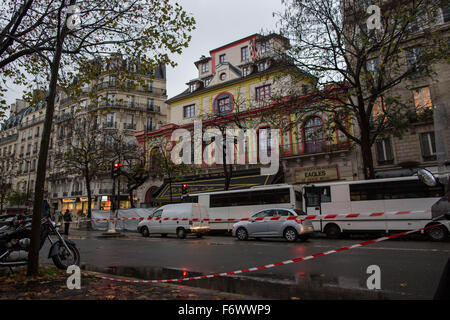 Paris, Paris, France. 20 Nov, 2015. ''Le Bataclan'' salle de concert dans le 11ème arrondissement de Paris, à la suite d'une série d'attaques terroristes coordonnées du 13 novembre. État islamique (ISIS) jihadistes réclamé des attaques coordonnées dans le centre de Paris qui a tué au moins 129 personnes et des centaines de blessés lors d'une salle de concert (Le Bataclan), des restaurants et le stade national © Guillaume Payen/ZUMA/Alamy Fil Live News Banque D'Images