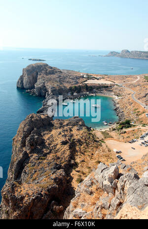 St Paul's Bay vu de l'Acropole à Lindos Rhodes Banque D'Images