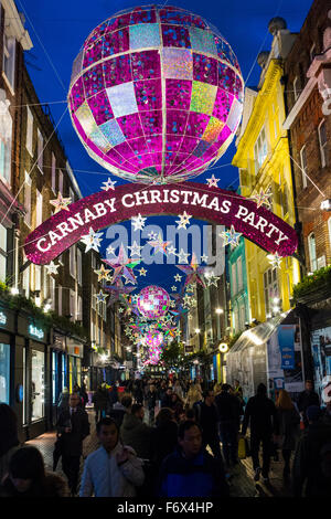 Carnaby Street les lumières de Noël Banque D'Images