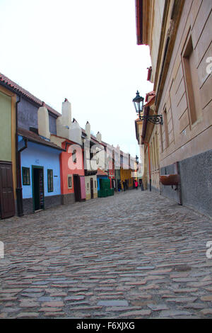 Zlata ulicka colorés - Golden street, Prague, République Tchèque Banque D'Images