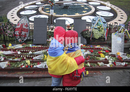 Kiev, Ukraine. 21 Nov, 2015. Le deuxième anniversaire des manifestations sur la place de l'Indépendance à Kiev : Crédit Nazar Furyk/ZUMA/Alamy Fil Live News Banque D'Images