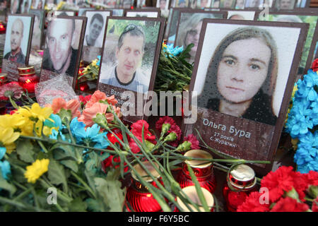 Kiev, Ukraine. 21 Nov, 2015. Le deuxième anniversaire des manifestations sur la place de l'Indépendance à Kiev : Crédit Nazar Furyk/Pacific Press/Alamy Live News Banque D'Images