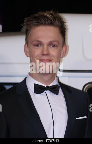 Londres, Royaume-Uni. 22 novembre, 2015. Joe Sugg assiste à la première mondiale de Joe & Caspar prend la route à l'Empire, Leicester Square, Londres. Credit : Voir Li/Alamy Live News Banque D'Images