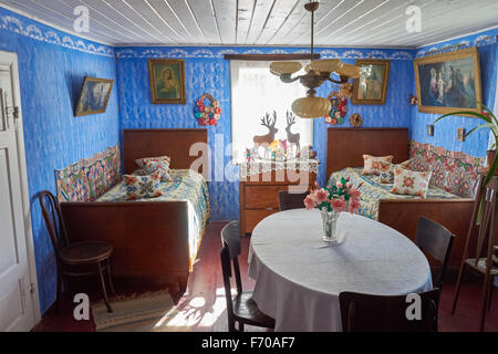 Le Musée de la campagne de Mazovie à Sierpc, Pologne. Intérieur du 19ème siècle ferme paysanne. Banque D'Images