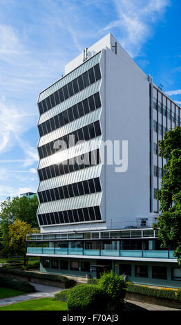 Le bâtiment Renold, sur l'ancien campus de l'UMIST, Université de Manchester, Manchester, Angleterre, Royaume-Uni. Cruickshank & Seward 1962. Banque D'Images