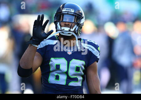 Seattle, USA. 22 novembre, 2015. Seattle Seahawks receveur Doug Baldwin (89) vagues à la foule pendant le jeu entre les San Francisco 49ers et les Seahawks de Seattle à CenturyLink Field à Seattle, WA, le 22 novembre 2015. Les Seahawks a gagné 29-13. Credit : Cal Sport Media/Alamy Live News Banque D'Images