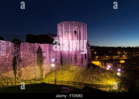 Teesdale, Barnard Castle, comté de Durham au Royaume-Uni. 23 novembre 2015. Météo britannique. La ruine de Barnard Castle sous ciel dégagé, qui du jour au lendemain, ont conduit à lancer de glace dans certaines parties du Royaume-Uni. Crédit : David Forster/Alamy Live News Banque D'Images