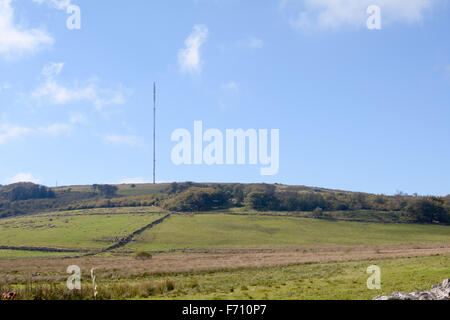 North Hessary Tor gare aérienne télécommunications tour à Princetown à Dartmoor, dans le Devon (Angleterre) Banque D'Images