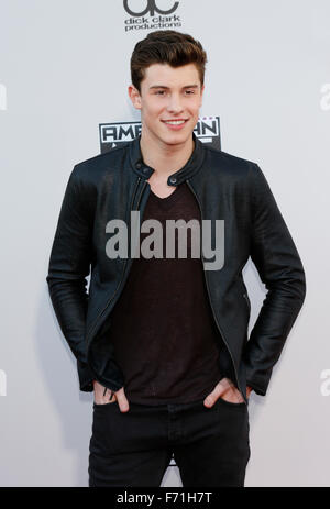 Los Angeles, USA. 22 Nov, 2015. Shawn Mendes assiste à l'American Music Awards 2015, CMSA, chez Microsoft Theatre de Los Angeles, USA, le 22 novembre 2015. Dpa : Crédit photo alliance/Alamy Live News Banque D'Images