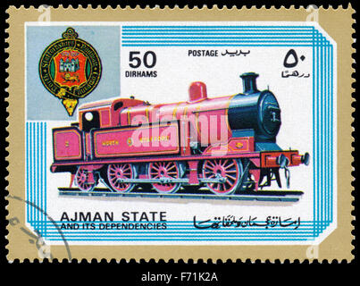 AJMAN STATE - VERS 1972 : un timbre imprimé en Émirats Arabes Unis, spectacles, séries de locomotives, vers 1972 Banque D'Images