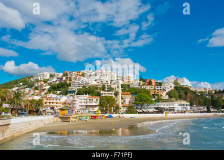 Mala plaza, le bord de l'eau avec petite plage, Rana, le haut de la colline, Ulcinj, Monténégro, Ulqin, Crna Gora, Europe Banque D'Images