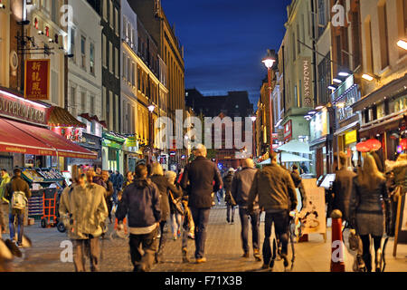 Gerrard Street dans le quartier chinois de Londres Banque D'Images