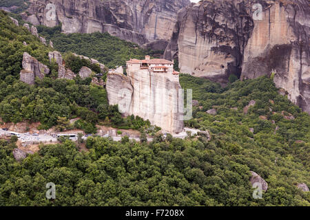 Saint monastère de Roussanou, Météores, Thessalie, Grèce Banque D'Images