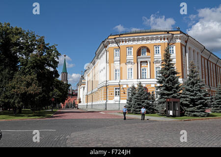 L'édifice du Sénat (actuellement il abrite l'administration présidentielle de la Russie), dans le Kremlin, Moscou, Russie. Banque D'Images