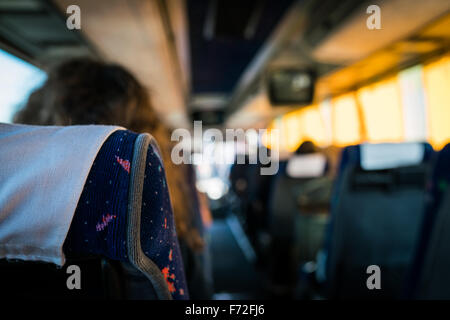 Un trajet de bus montrant les sièges à Florence. Banque D'Images