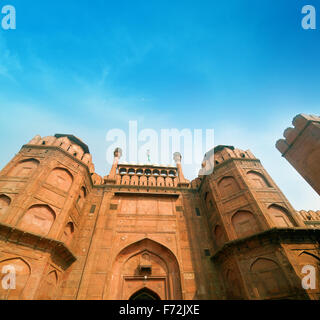 Détail architectural de la Scala - Fort Rouge à Delhi, Inde Banque D'Images