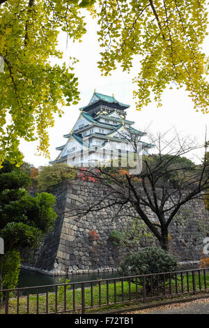 Le Château d'Osaka au Japon. Banque D'Images