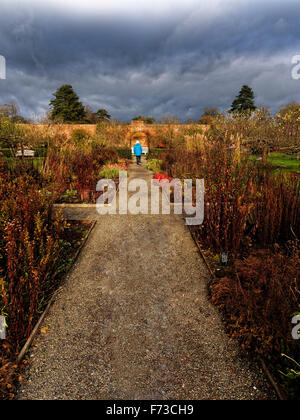 Berrington Hall est une maison de pays situé à environ 3 miles au nord de Leominster, Herefordshire, en Angleterre, avec des jardins et des costumes. Banque D'Images