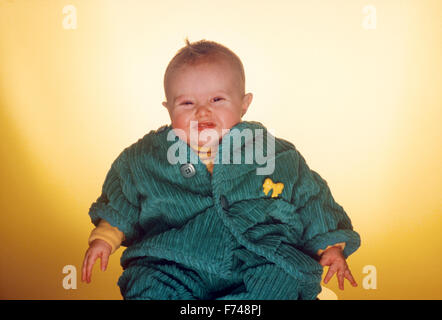 Portrait of happy bébé joufflu Banque D'Images